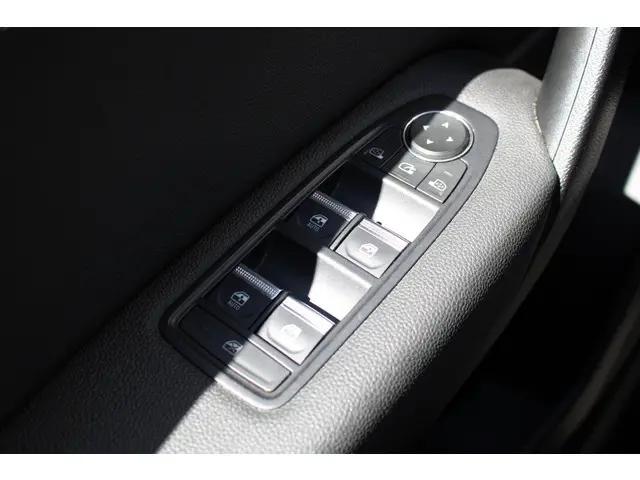 Renault Captur 1.3 mild hybrid 160 techno 2023 Benzine 25