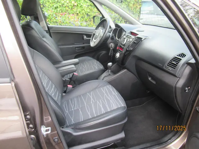 Kia Venga 1.6 CVVT Super Pack 2013 Benzine 9