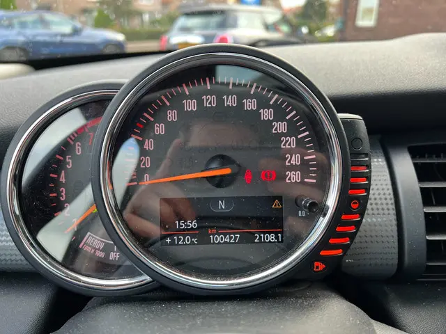 MINI Cooper Mini 1.5 Business 2015 Benzine 16