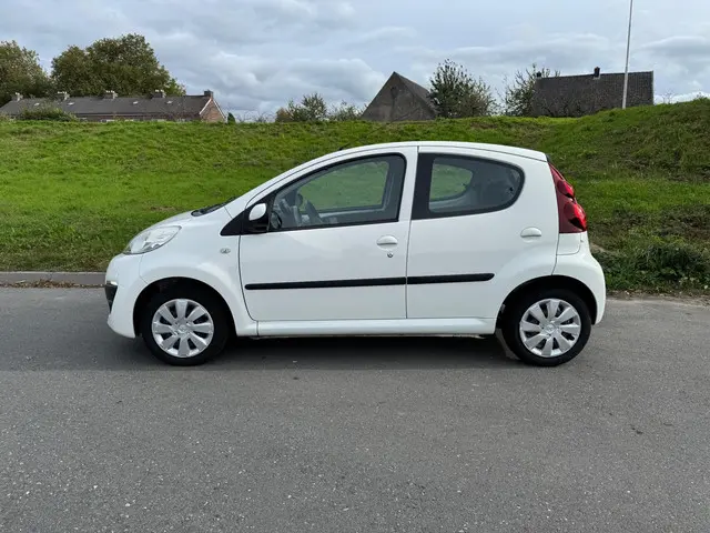 Peugeot 107 1.0 Active 2013 Airco 5drs 2013 Benzine 2