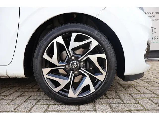 Hyundai i10 1.0 T-GDI N Line 5-zits 2021 Benzine 19