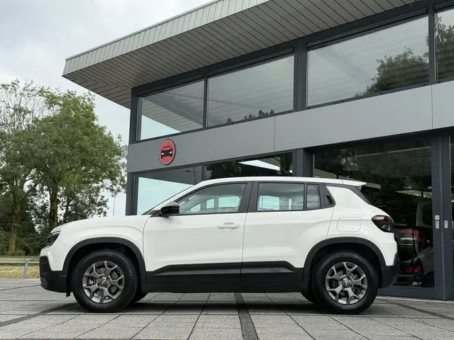 Jeep Avenger Longitude 54 kWh Aut. 2024 Elektrisch 3