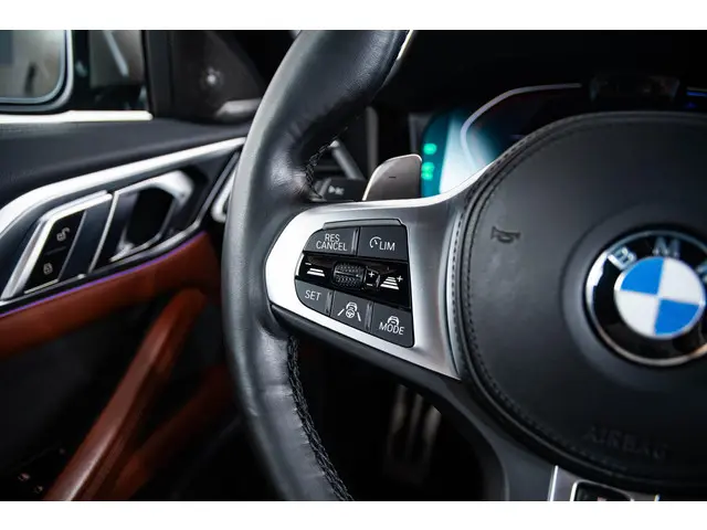 BMW 4 Serie Cabrio M440i High Executive 2023 Benzine 55