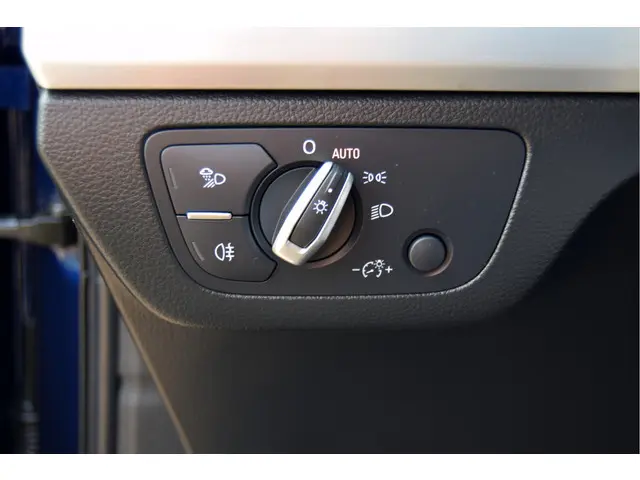 Audi Q5 45 TFSI quattro S edition 2019 Benzine 50