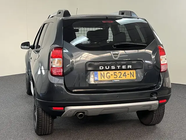 Dacia Duster 1.2 TCe 4x2 Blackshadow 2017 Benzine 3