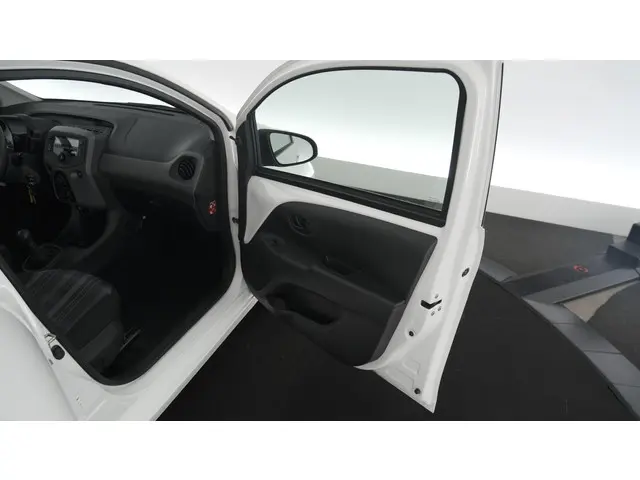 Peugeot 108 1.0 e-VTi Active 2020 Benzine 36