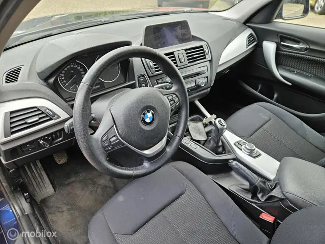 BMW 1 Serie 116i Business 2012 Benzine 14