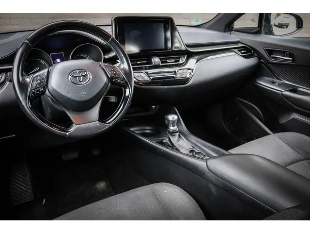 Toyota C-HR 1.8 Hybrid Dynamic 2016 Hybride Benzine 3