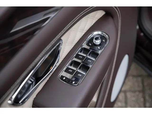 Bentley Bentayga 3.0 V6 Hybrid 2022 Hybride Benzine 61