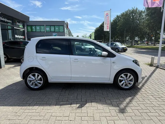 SEAT Mii 1.0 Sport Dynamic 2015 Benzine 5