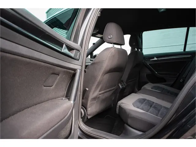 Volkswagen Golf 2.0 TSI GTI 2013 Benzine 12