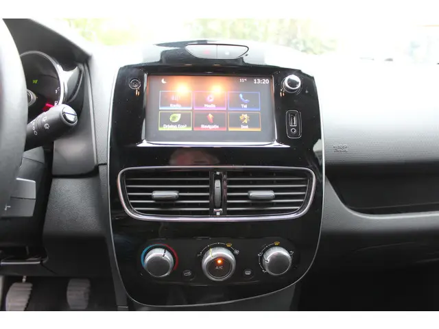 Renault Clio 0.9 TCe Limited 90 pk 2017 Benzine 10
