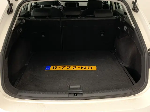SEAT Leon Sportstourer 1.0 TSI Reference 2022 Benzine 9