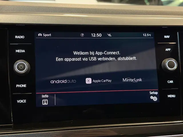 Volkswagen Polo 2.0 TSI GTI|PANO|BOMVOL! 2019 Benzine 25