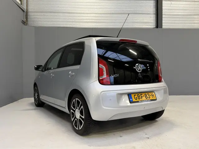 Volkswagen up! 1.0 high up! 2013 Benzine 3