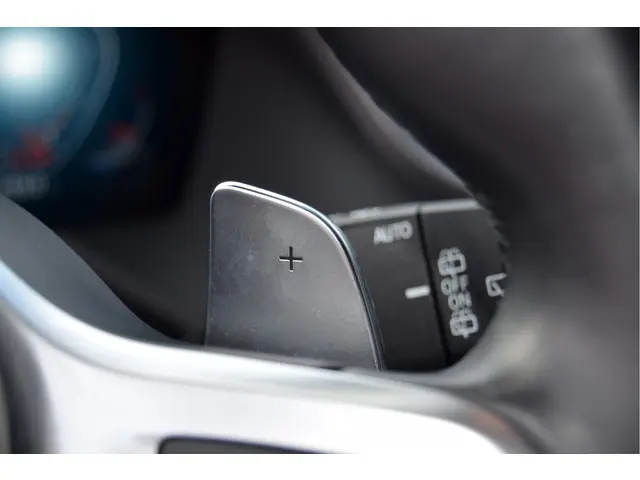 BMW 1 Serie 120i 2023 Benzine 35