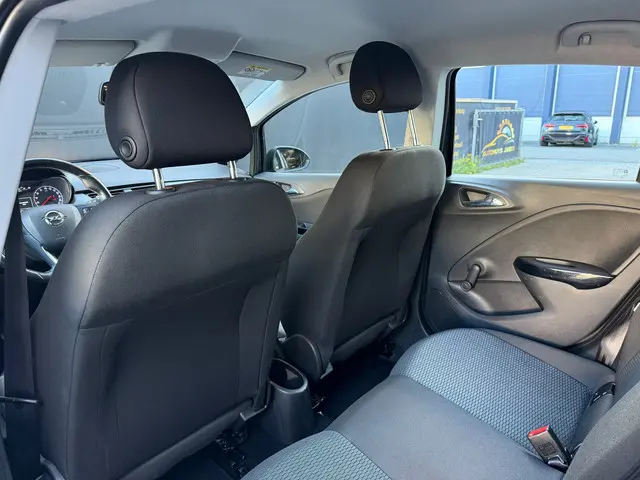 Opel Corsa 1.4 Edition 2017 Benzine 32