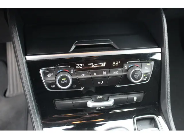 BMW 2 Serie Active Tourer 218i Executive 2014 Benzine 14