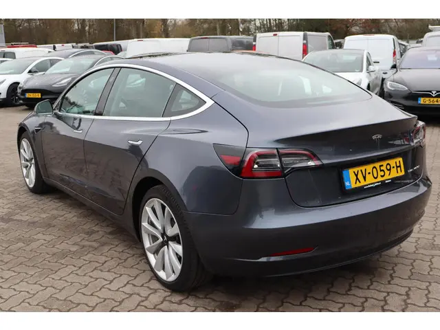 Tesla Model 3 Long Range AWD 75 kWh 2019 Elektrisch 8