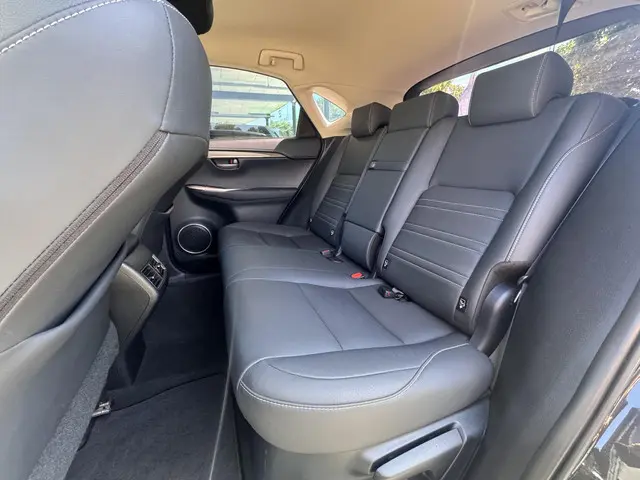 Lexus NX 300h Edition 30 2021 Hybride Benzine 7