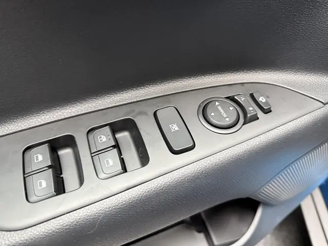 Kia Stonic 1.0 T-GDi MHEV DynamicLine 2023 Benzine 11