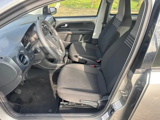 Volkswagen up! 1.0 camera/pdc/telefoon 2021 Benzine 11