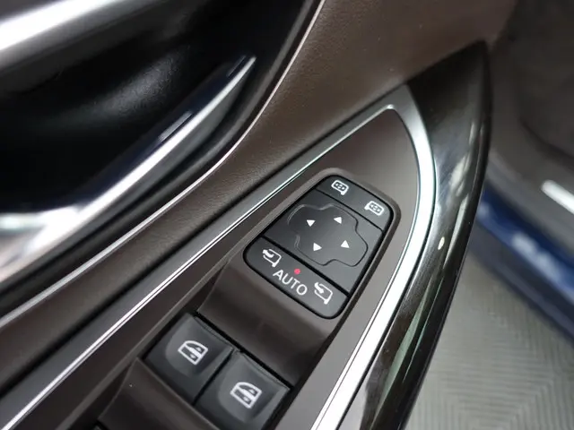 Renault Espace 1.8 TCe Intens Panoramic Aut- 2019 Benzine 19