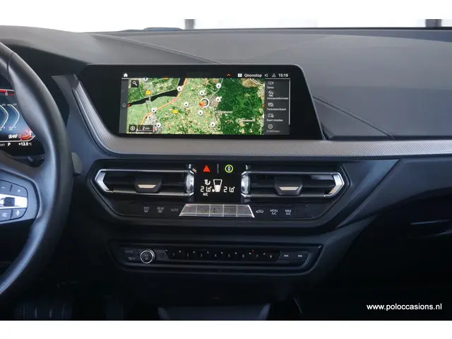 BMW 1 Serie 118i Sport-line 2020 Benzine 13