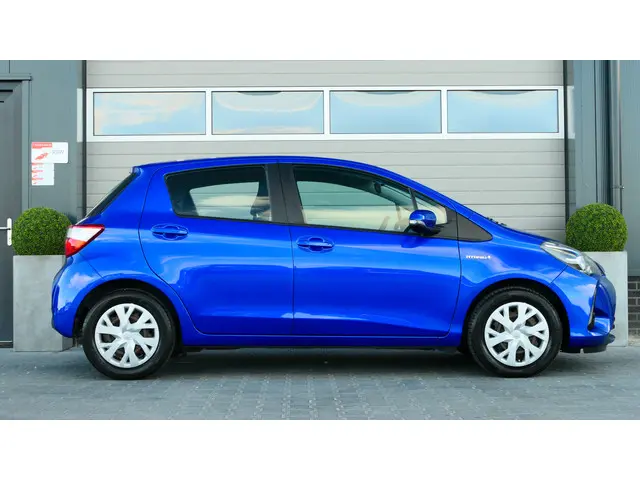 Toyota Yaris 1.5 Hybrid Active 2019 Hybride Benzine 19