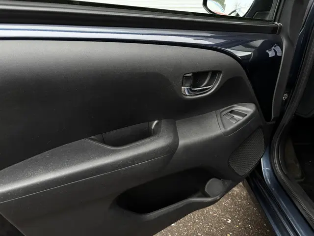 Toyota Aygo 1.0 VVT-i x-play 2018 Benzine 10