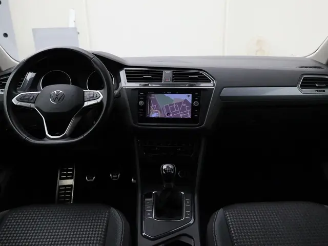Volkswagen Tiguan 1.5TSI/150PK Life 2021 Benzine 4