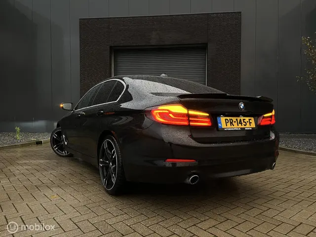 BMW 5 Serie 520i High Executive 2017 Benzine 8