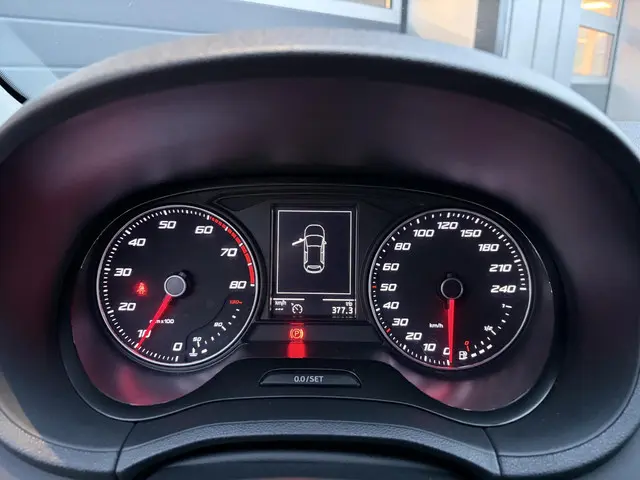 SEAT Ibiza 1.0 EcoTSI FR Connect 2015 Benzine 21