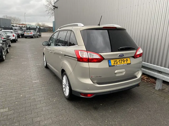 Ford Grand C-Max 1.0 Titanium 2016 Benzine 18