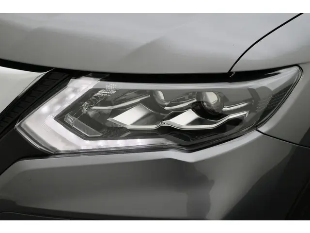 Nissan X-Trail 1.3 DIG-T Business Edition 2020 Benzine 24