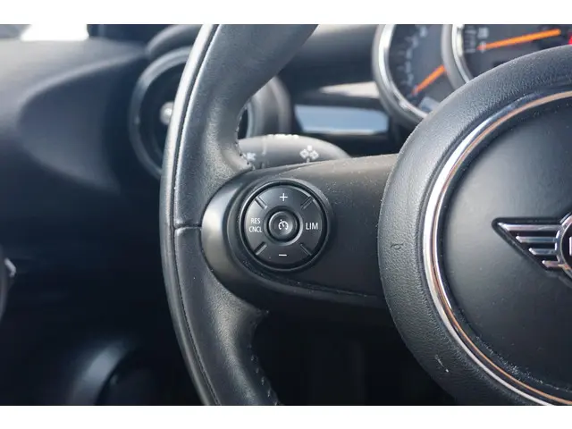 MINI 3-Deurs Cooper 2019 Benzine 13
