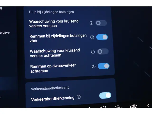BYD SEAL U 1.5 DM-i FWD Boost 2025 Hybride Benzine 45