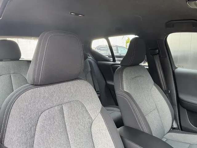 Volvo XC40 2.0 B4 Plus Dark 2024 Benzine 7