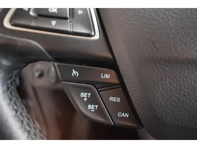 Ford Grand C-Max 1.0 Titanium 2016 Benzine 14