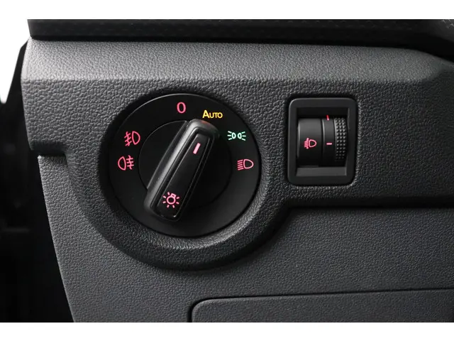 Volkswagen T-Cross 1.0 TSI Life Business 2020 Benzine 8