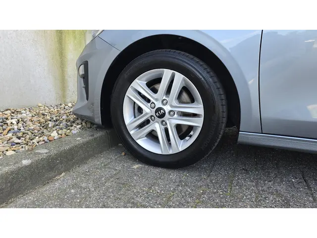Kia Ceed Sportswagon 1.4 T-GDi DynamicLine 2020 Benzine 8