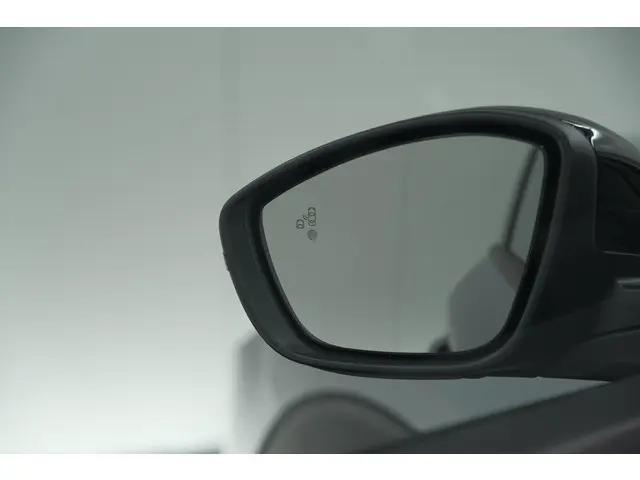 Peugeot 2008 1.2 Hybrid 145 Allure 2025 Hybride Benzine 22