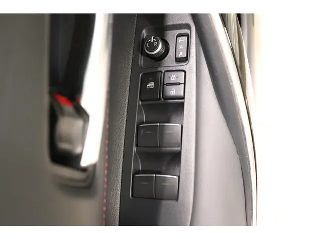 Toyota Corolla 1.8 Hybrid Executive, 2019 Hybride Benzine 19