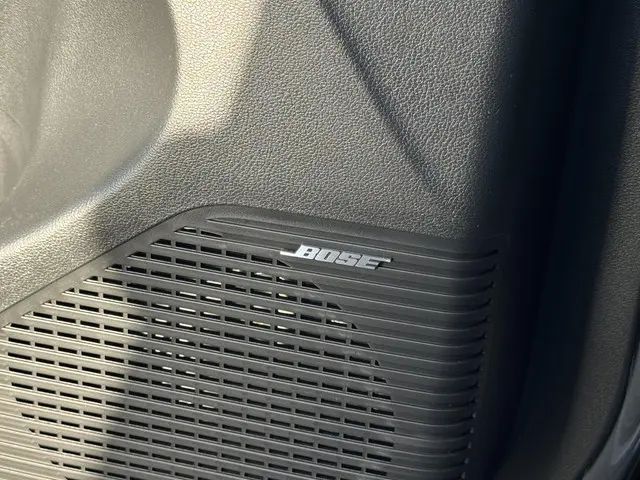 Hyundai Kona 1.6 GDI HEV Premium 2026 Hybride Benzine 24