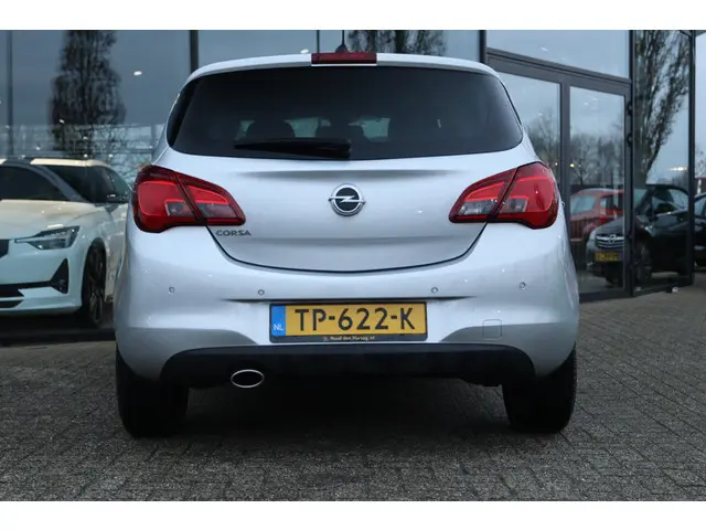 Opel Corsa 1.4 BLACK EDITION 2018 Benzine 9