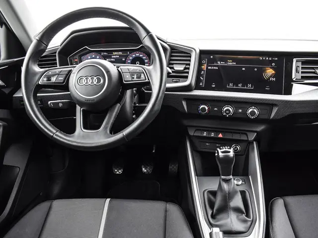 Audi A1 Sportback 25 TFSI 95pk Pro Line 2023 Benzine 3