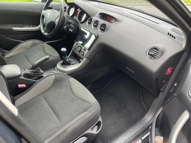 Peugeot 308 SW 1.6 VTi Millesim 200 2012 Benzine 14