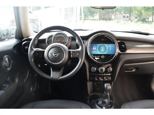 MINI One Mini 1.5 Essential 2021 Benzine 13
