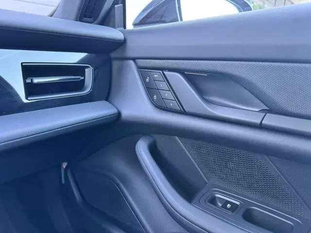 Porsche Taycan Cross Turismo 4 2023 Elektrisch 18