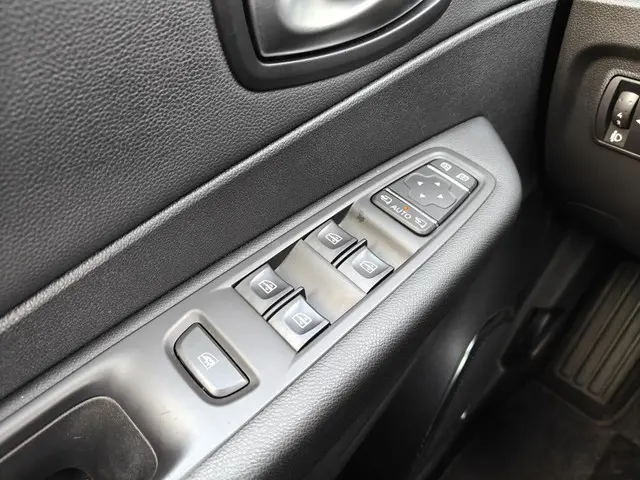 Renault Captur 0.9 TCe Bose 2018 Benzine 12